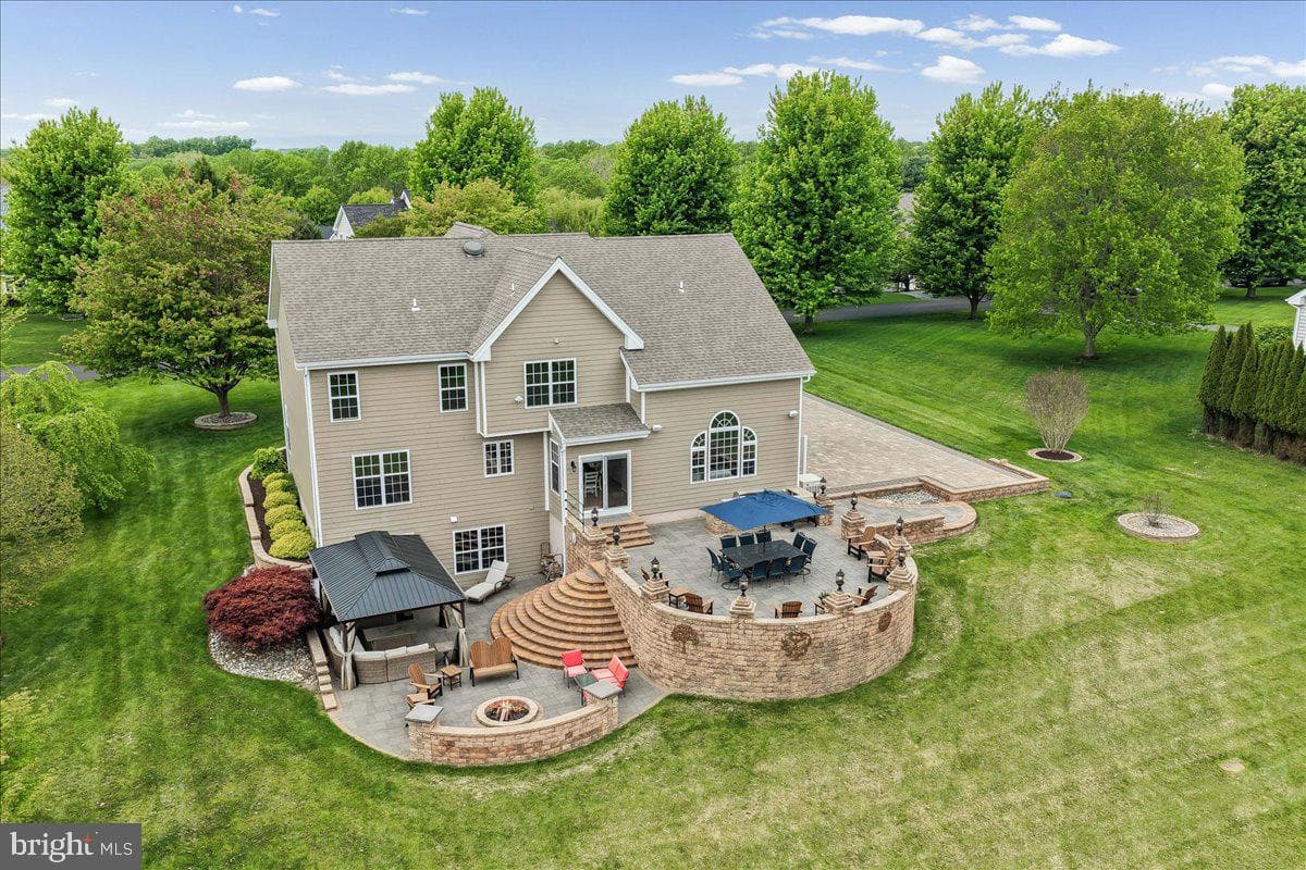 86 Mccormick Way photo 62