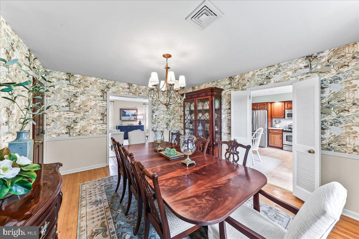 1026 Waltham Road photo 16