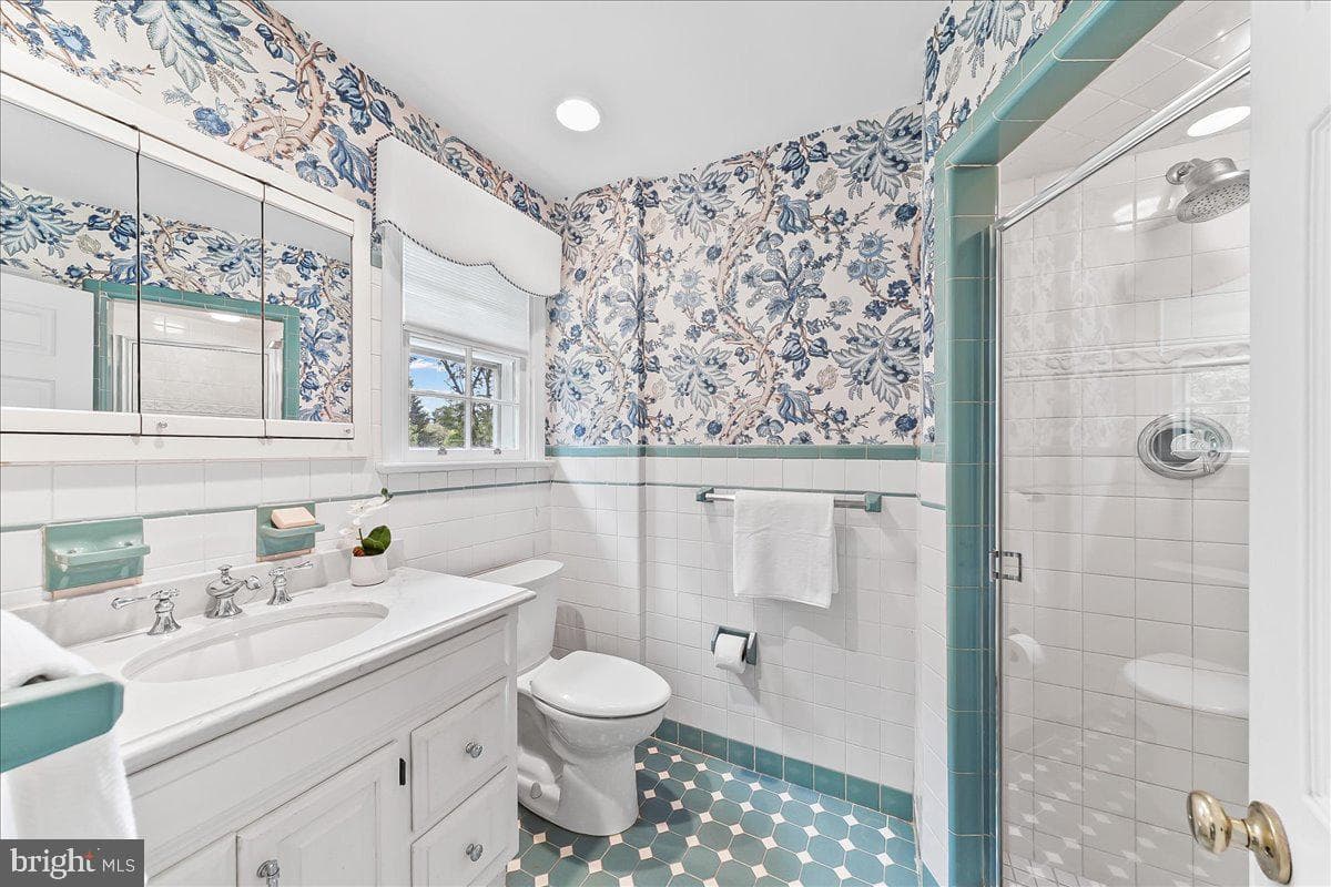 1026 Waltham Road photo 32