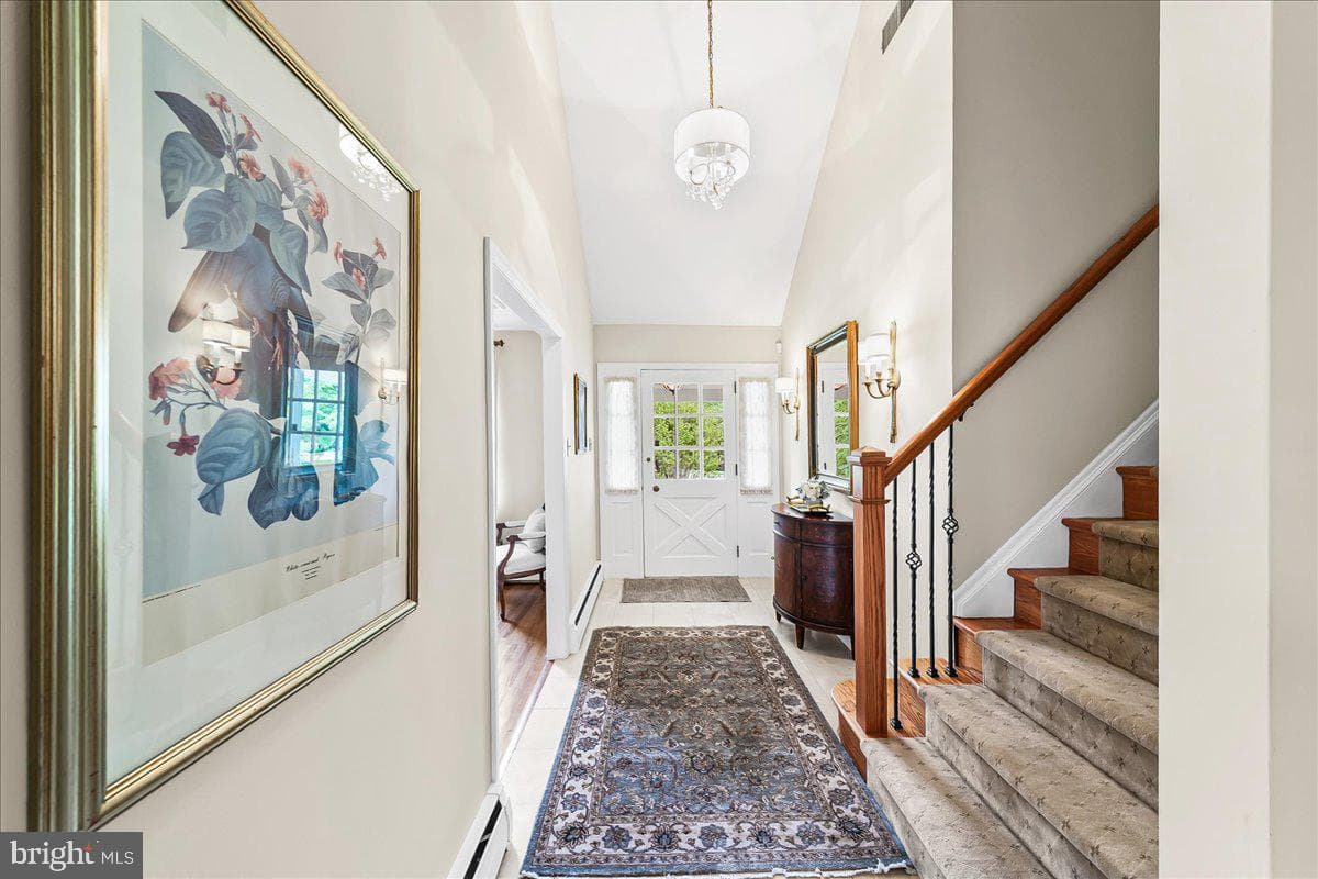 1026 Waltham Road photo 4