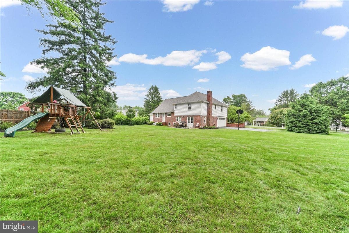 1026 Waltham Road photo 47