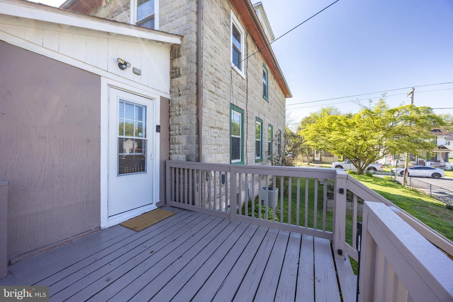 147 W Summit Ave photo 34