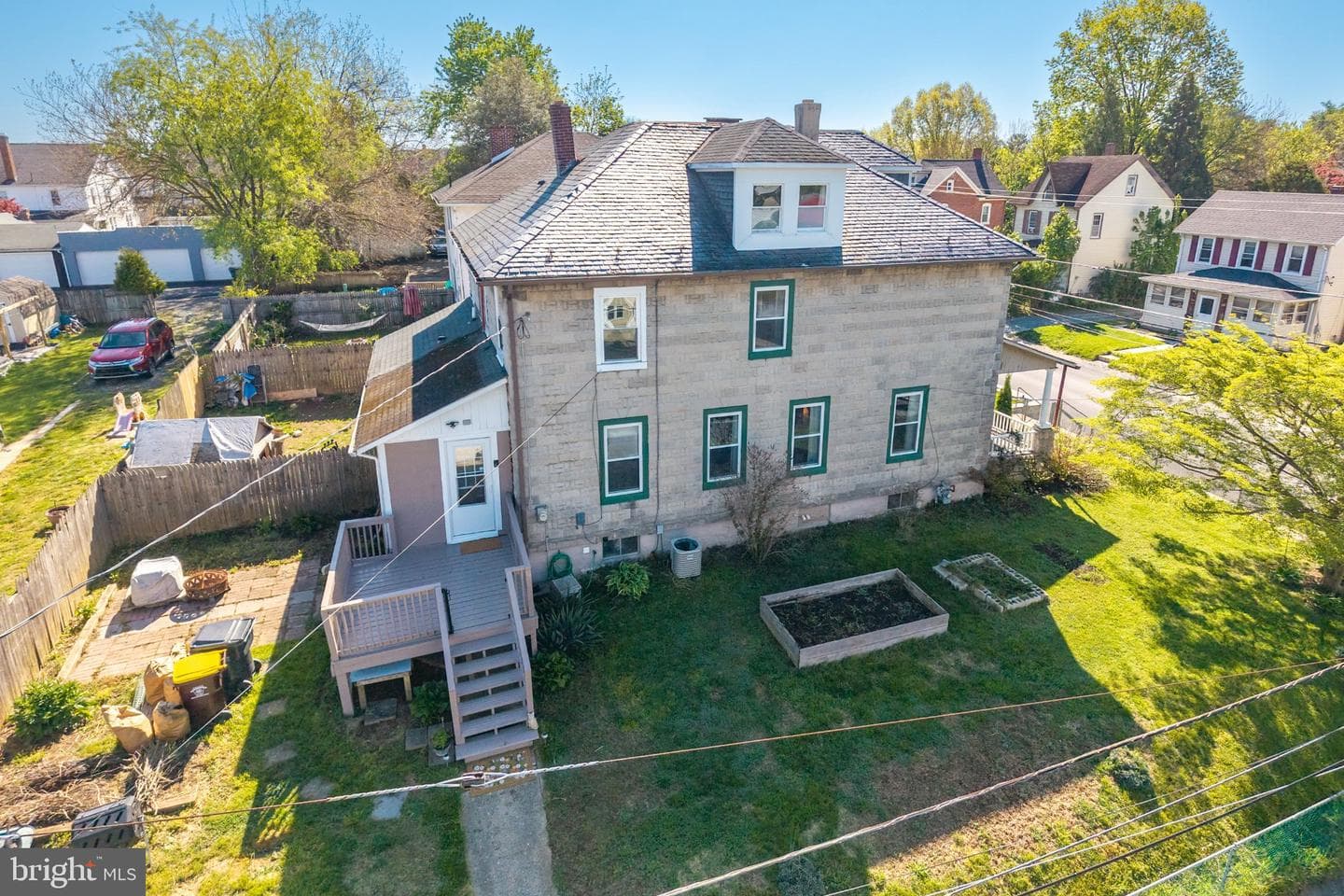 147 W Summit Ave photo 40
