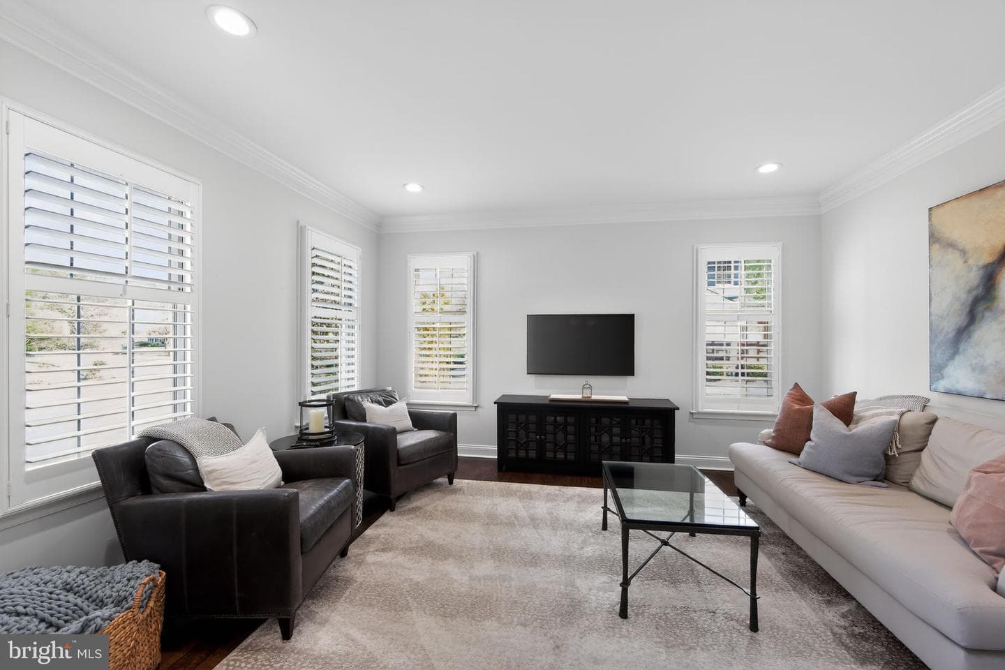 1108 Dickens Drive photo 8