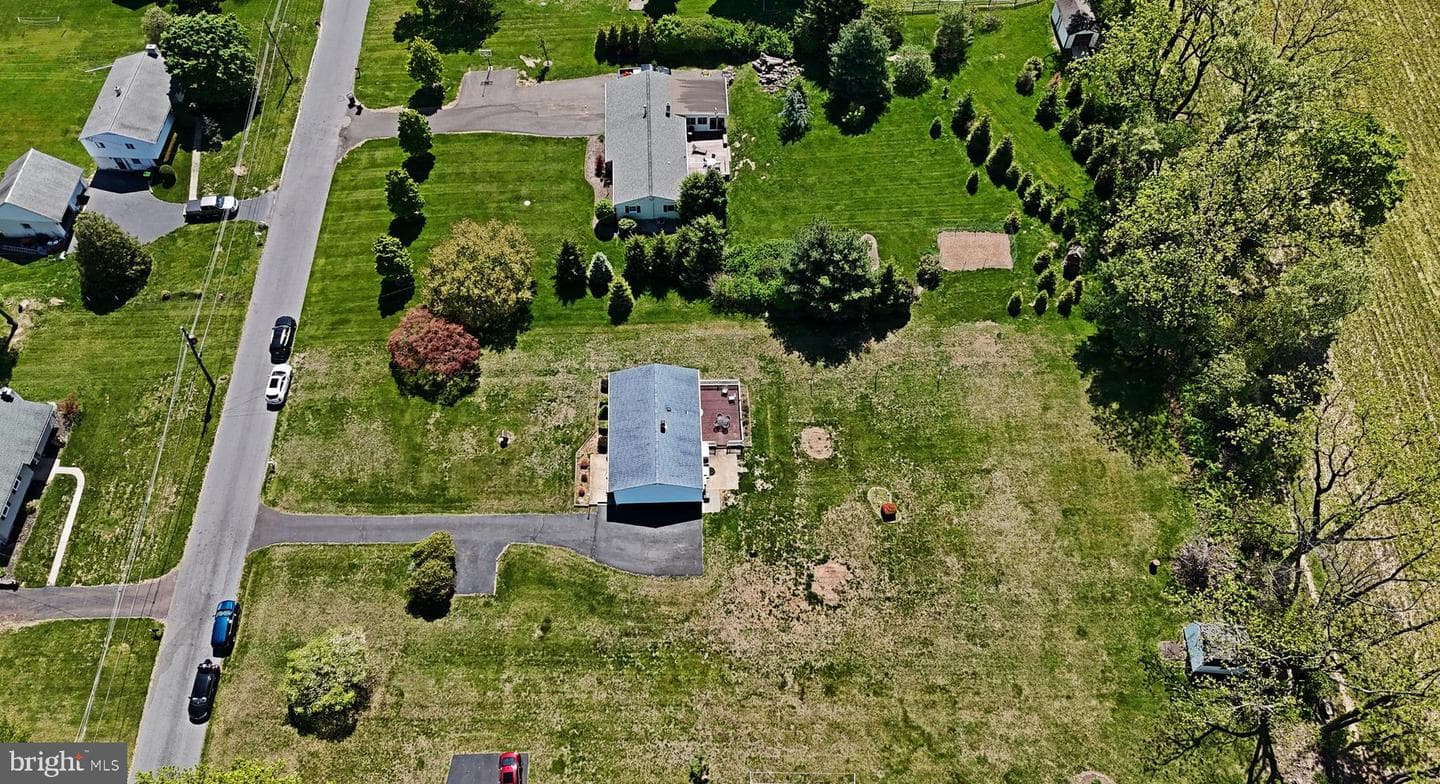 64 Mitchell Drive photo 50