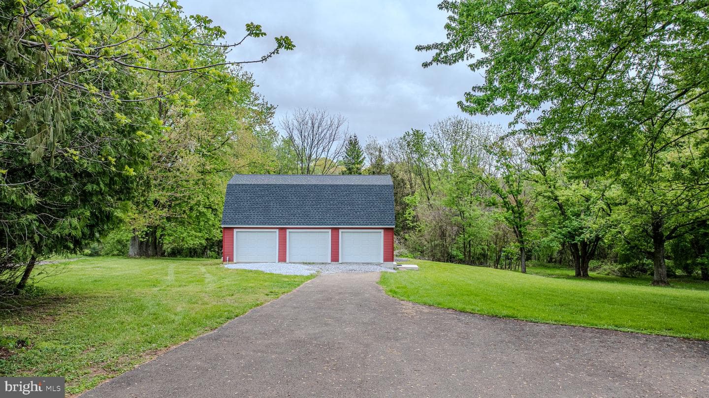 203 Northbank Road photo 57