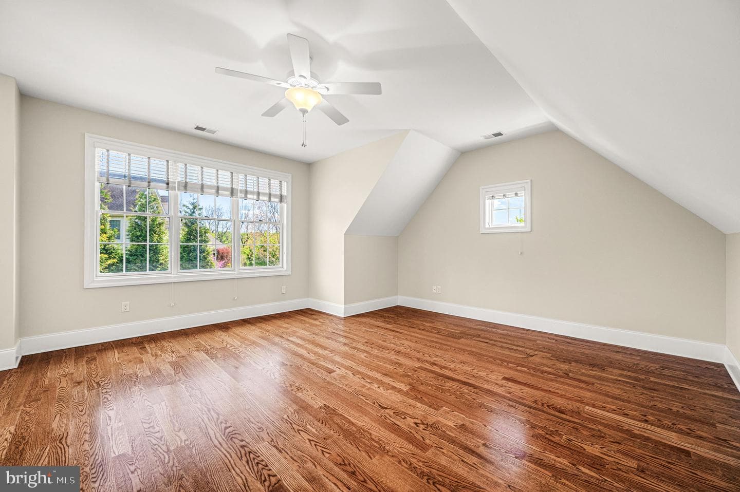 26 Colonial Drive photo 44