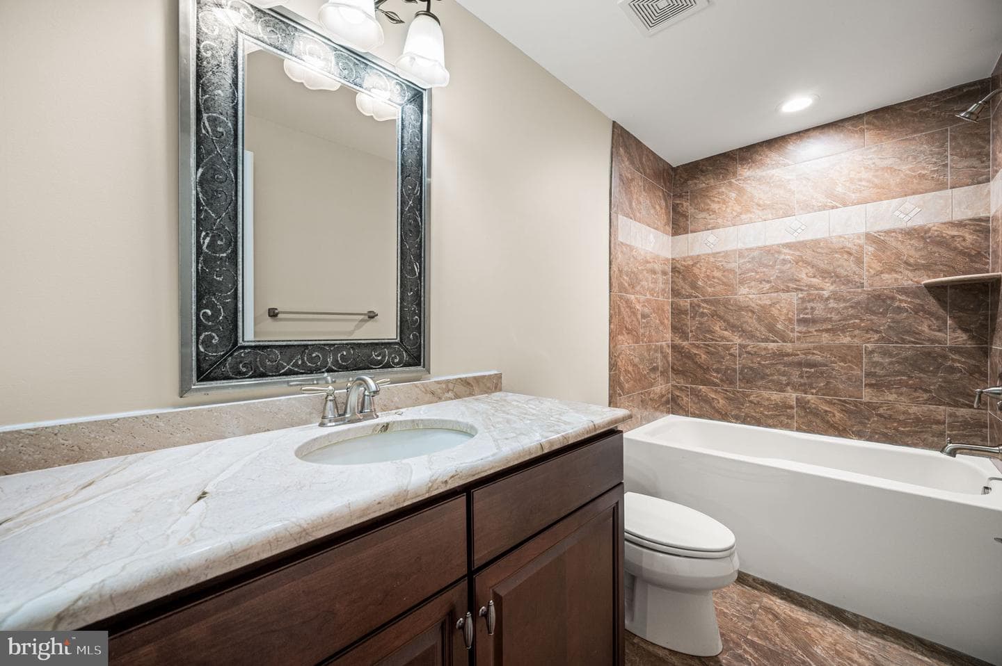 26 Colonial Drive photo 49