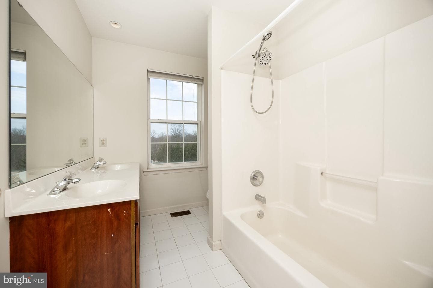 381 Brianna Circle photo 19