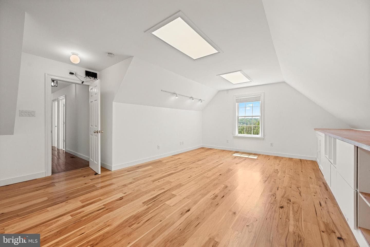631 Harveys Bridge Road photo 36