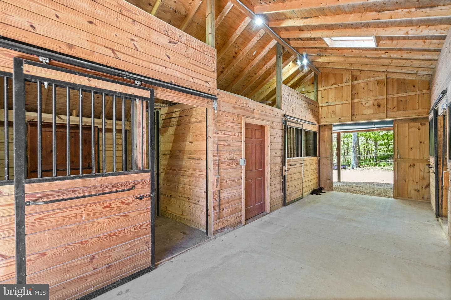 631 Harveys Bridge Road photo 41