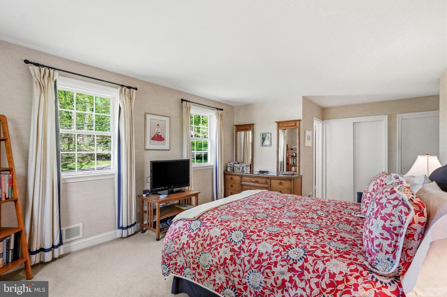 388 Castlewood Drive photo 43