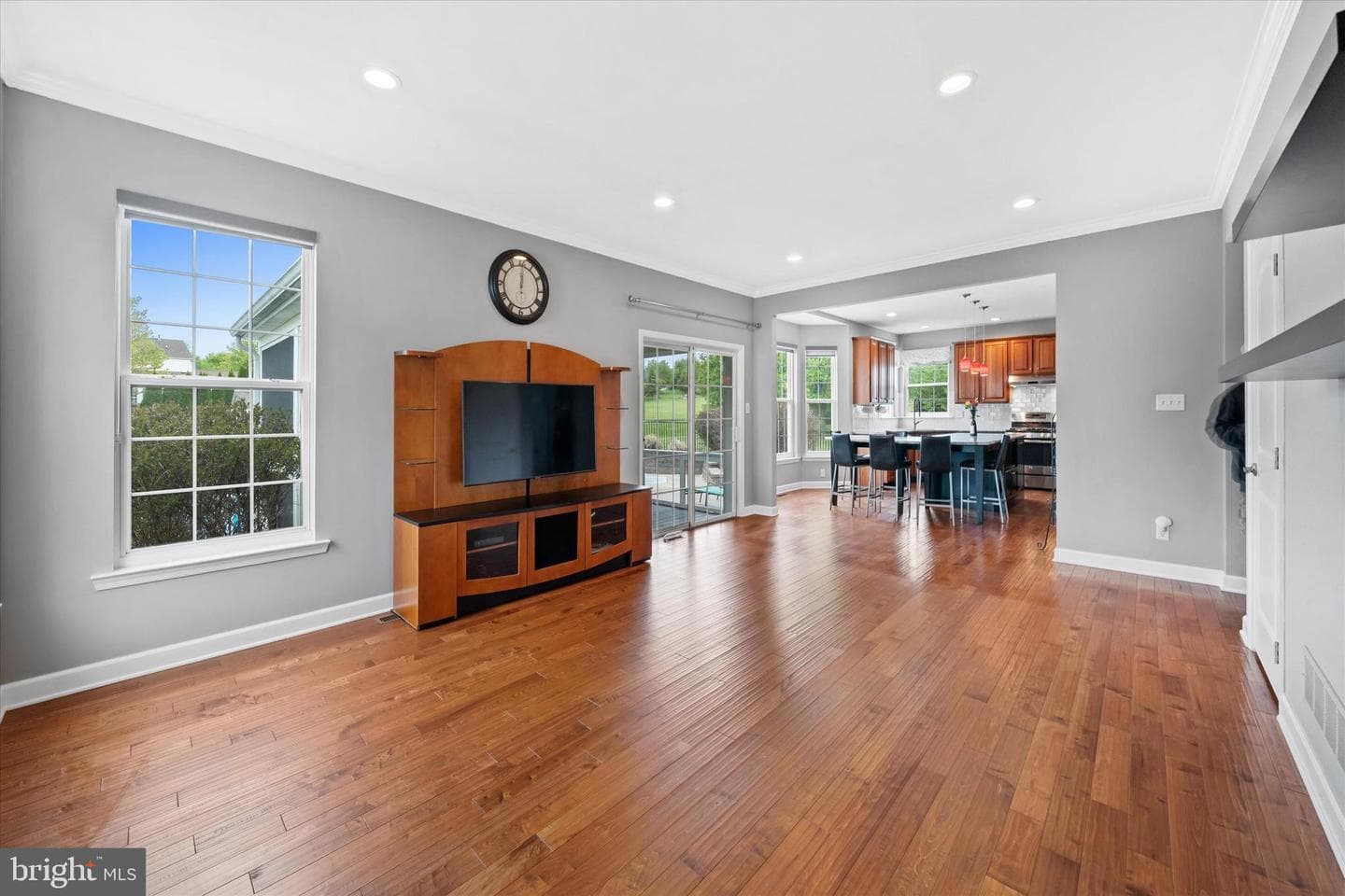 17 Allsmeer Drive photo 26