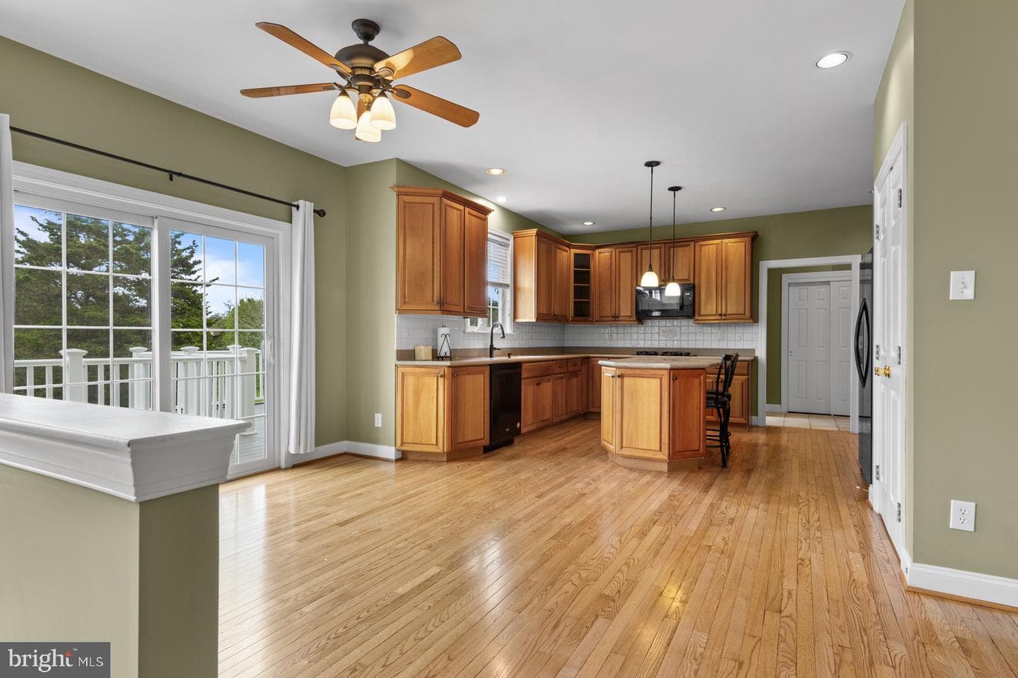 507 Kelleher Drive photo 28