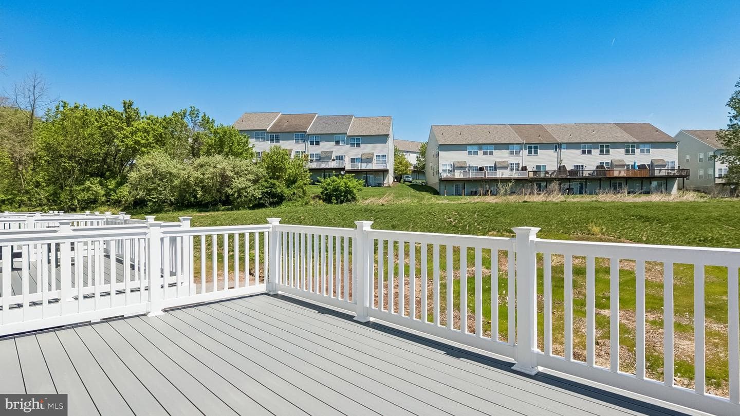 250 Smithworks Boulevard photo 16