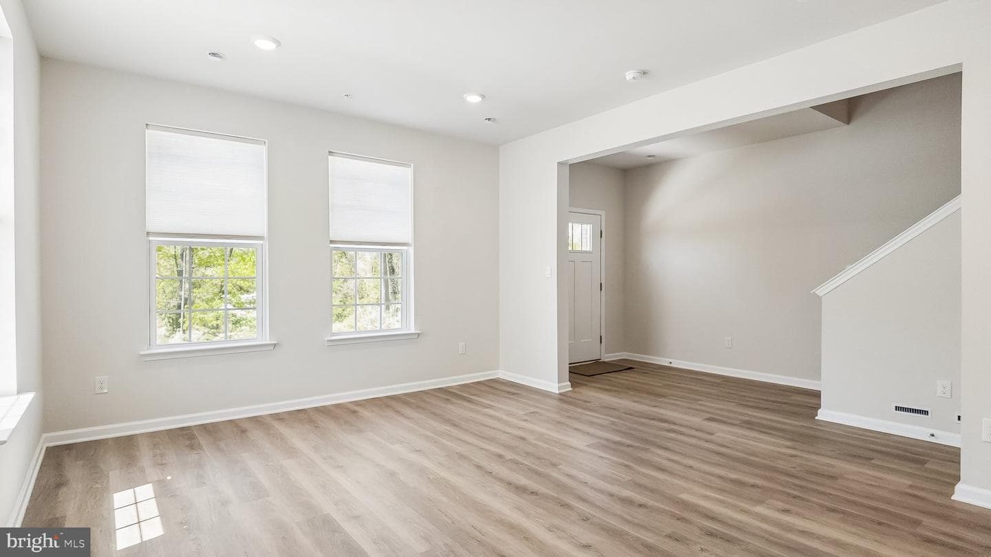 250 Smithworks Boulevard photo 5