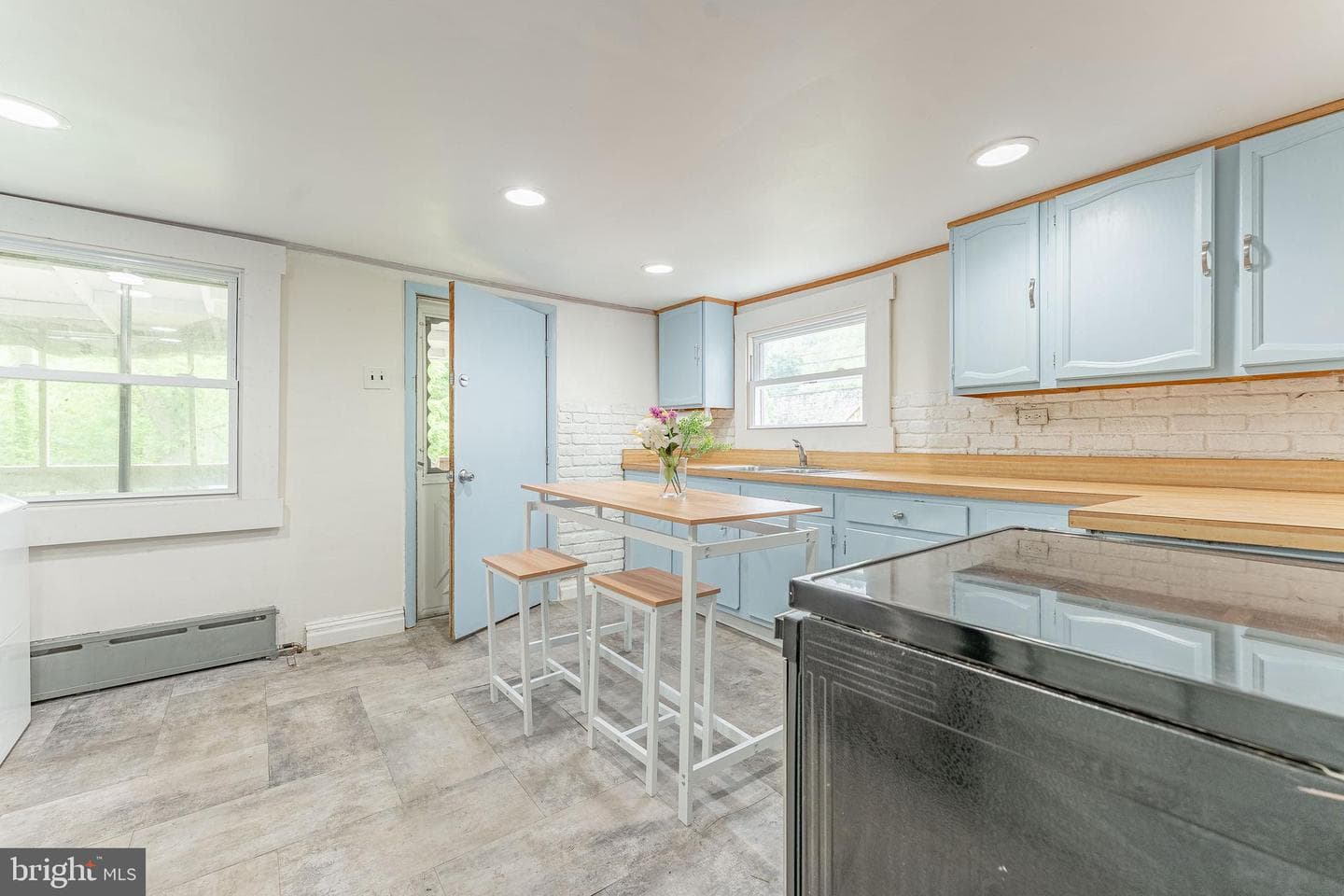 263 S Mount Airy Road photo 15