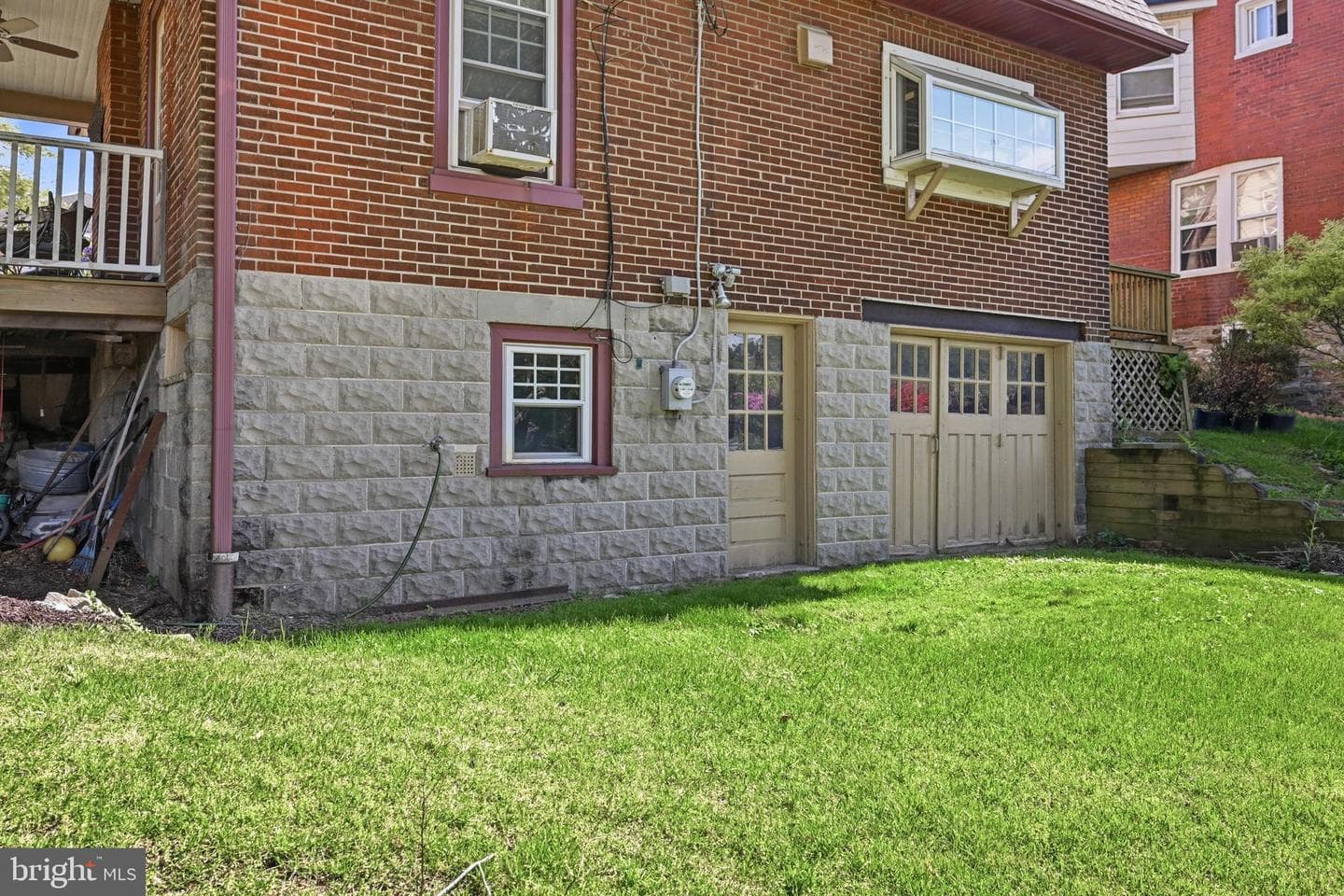 1019 Stirling Street photo 21
