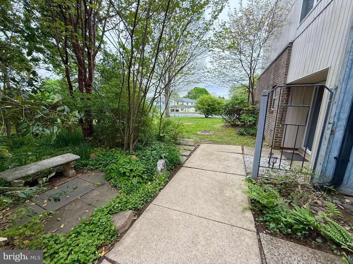 111 Argyll Court #12 photo 32