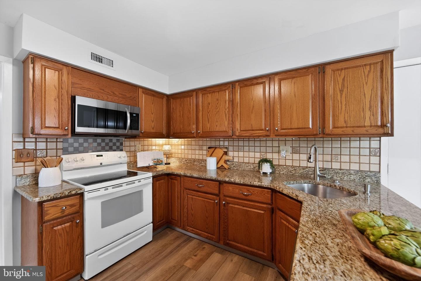 1200 Halifax Court photo 15