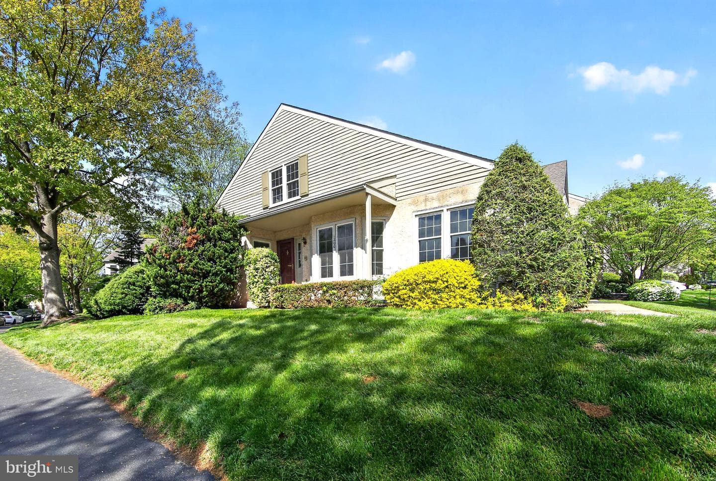 1200 Halifax Court photo 3