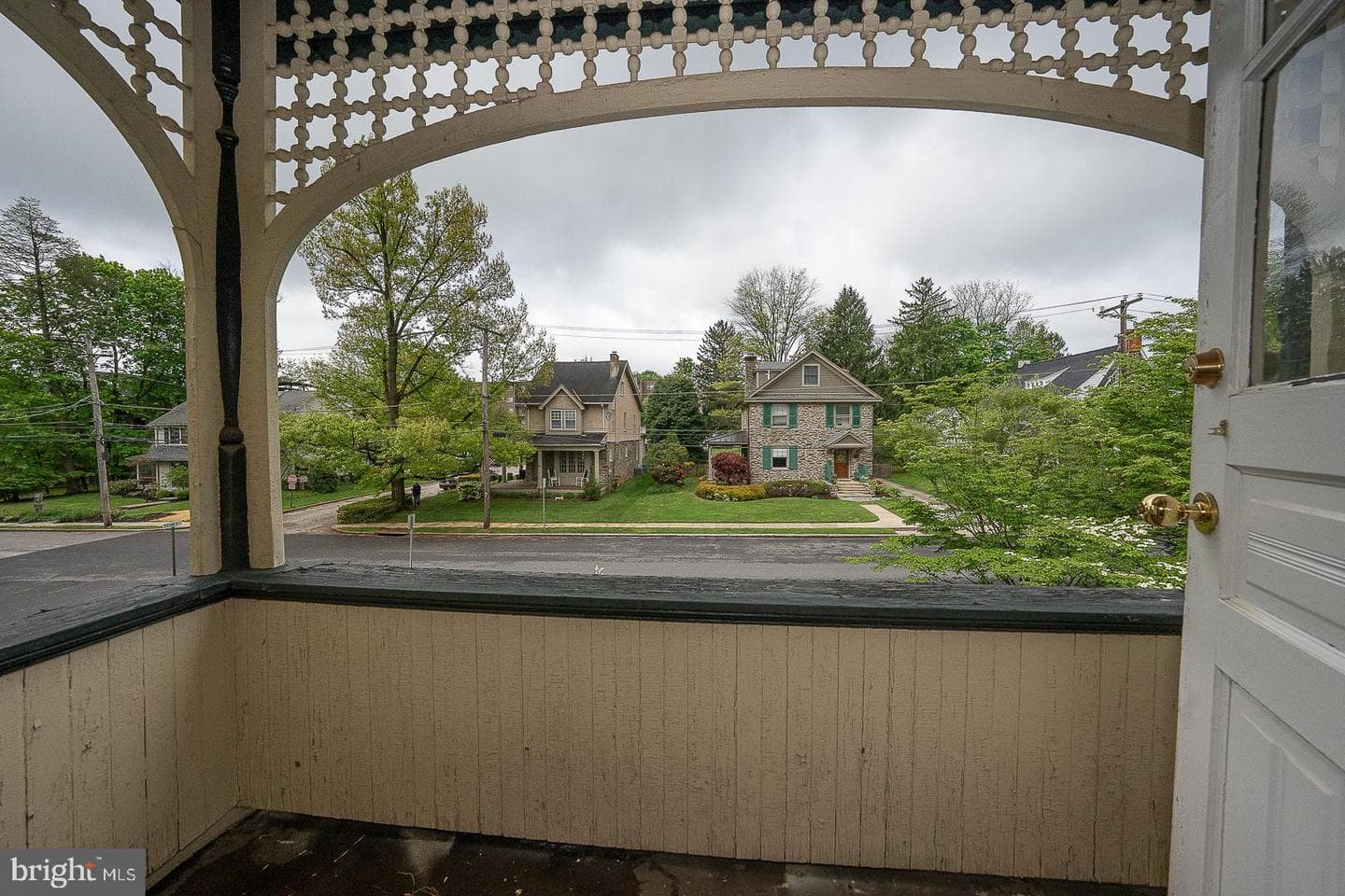 61 Cassatt Avenue photo 34
