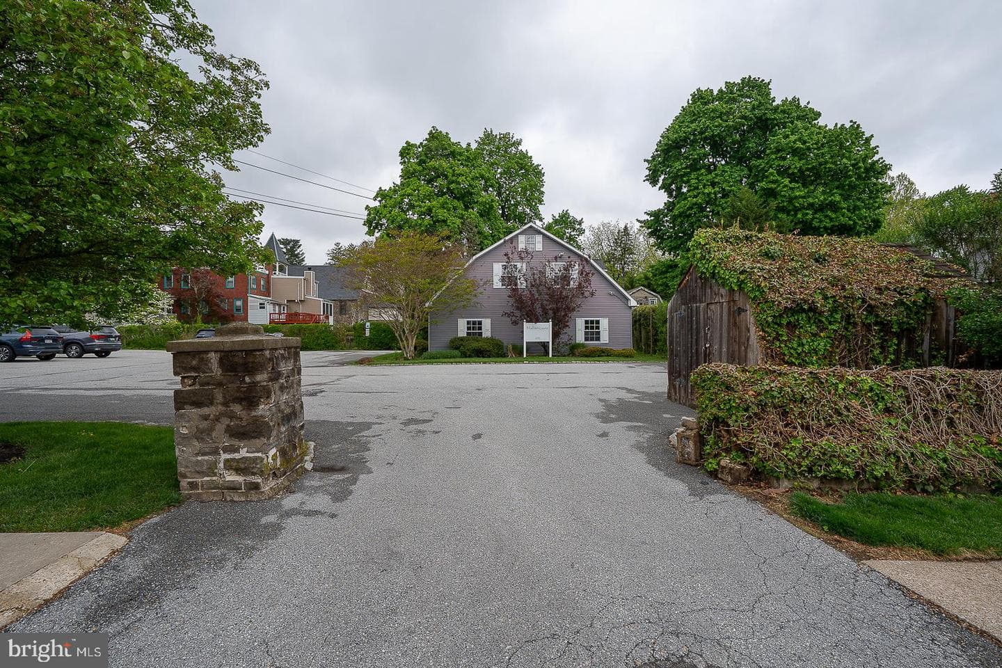 61 Cassatt Avenue photo 43