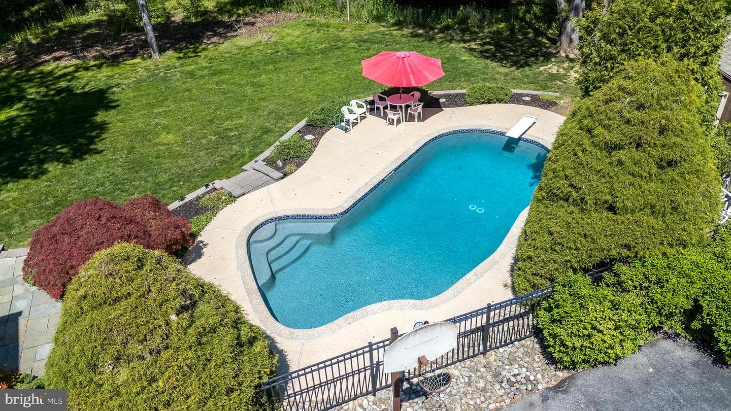 1 Joanna Drive, Malvern