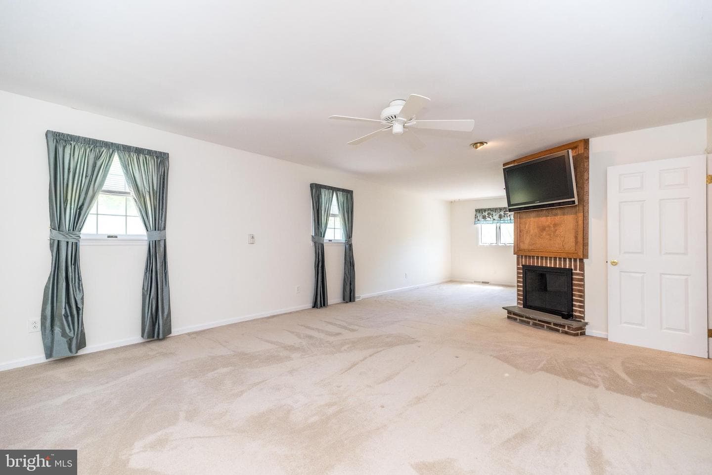 1 Joanna Drive photo 29