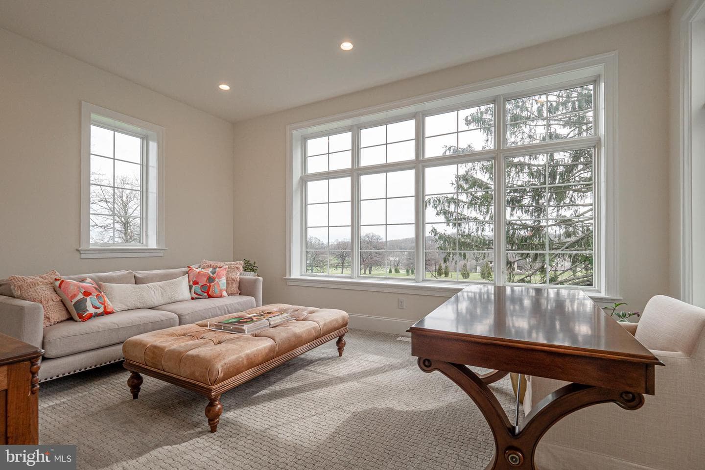 1346 Carolannes Way photo 6