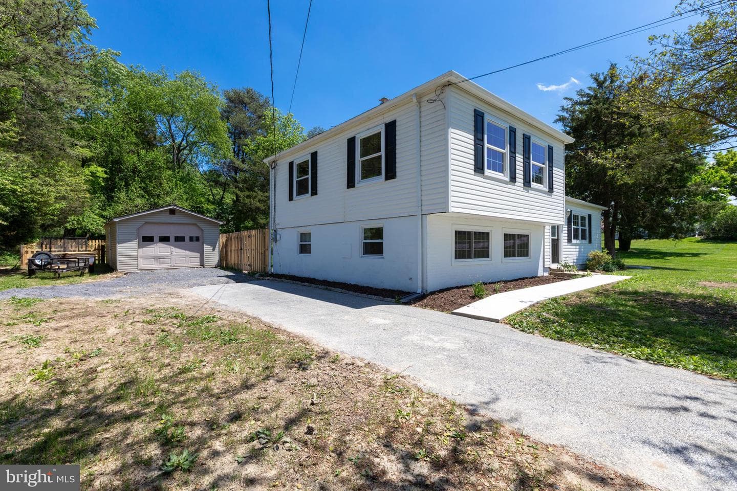 970 Kingsway Drive photo 11