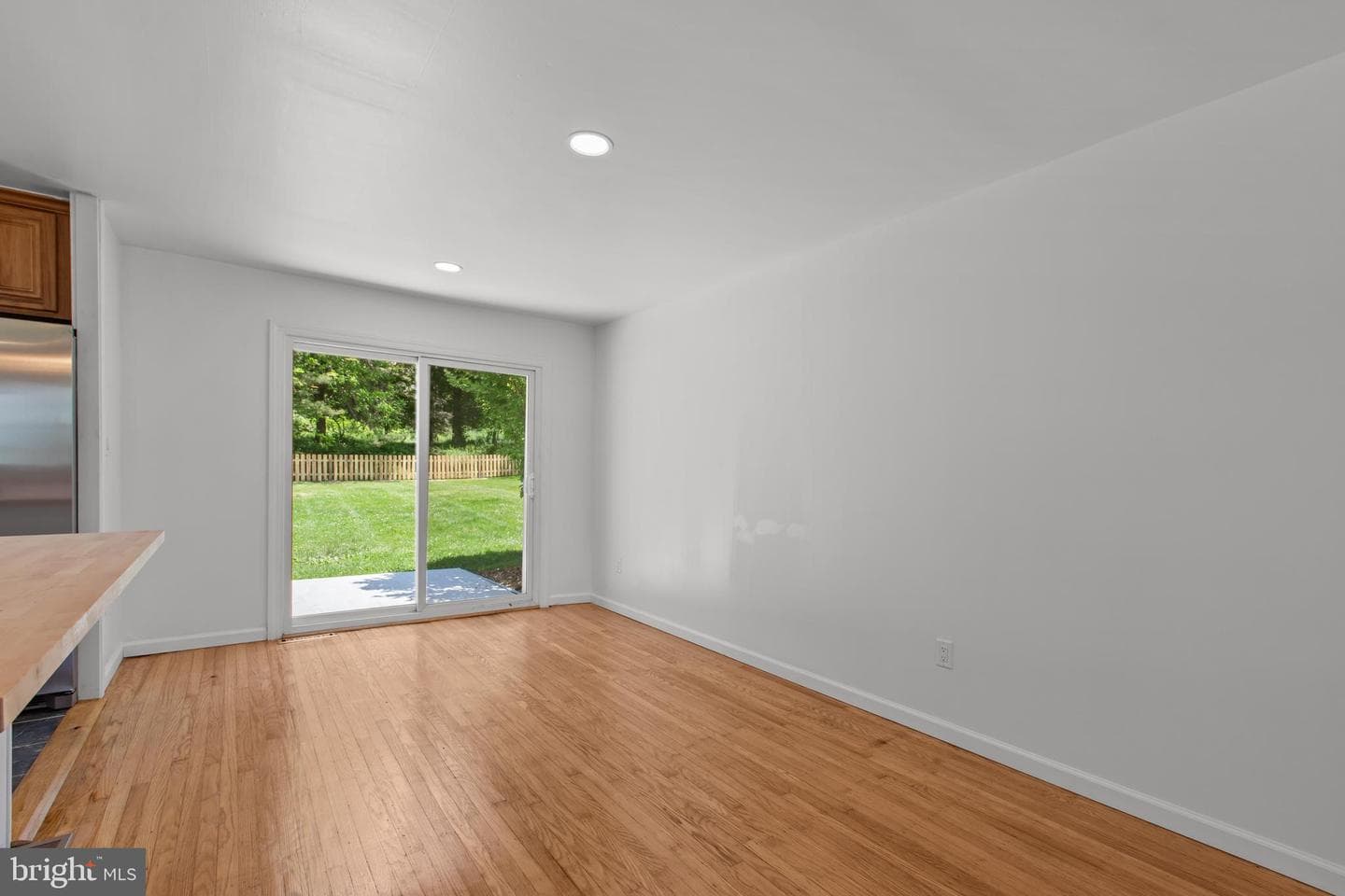 970 Kingsway Drive photo 17
