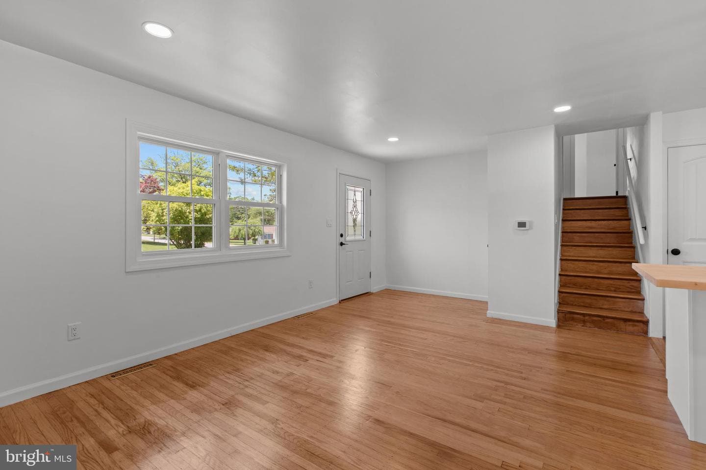 970 Kingsway Drive photo 20