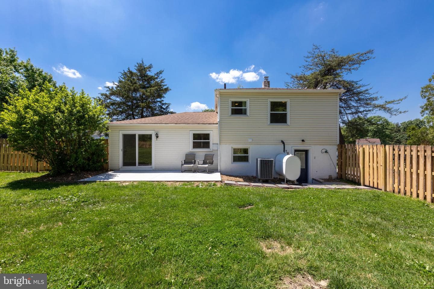 970 Kingsway Drive photo 47