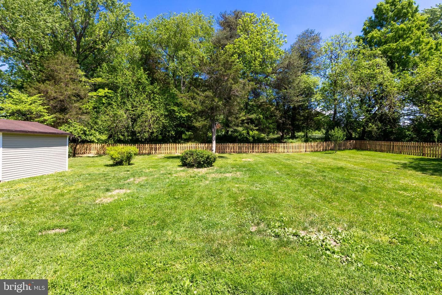 970 Kingsway Drive photo 50