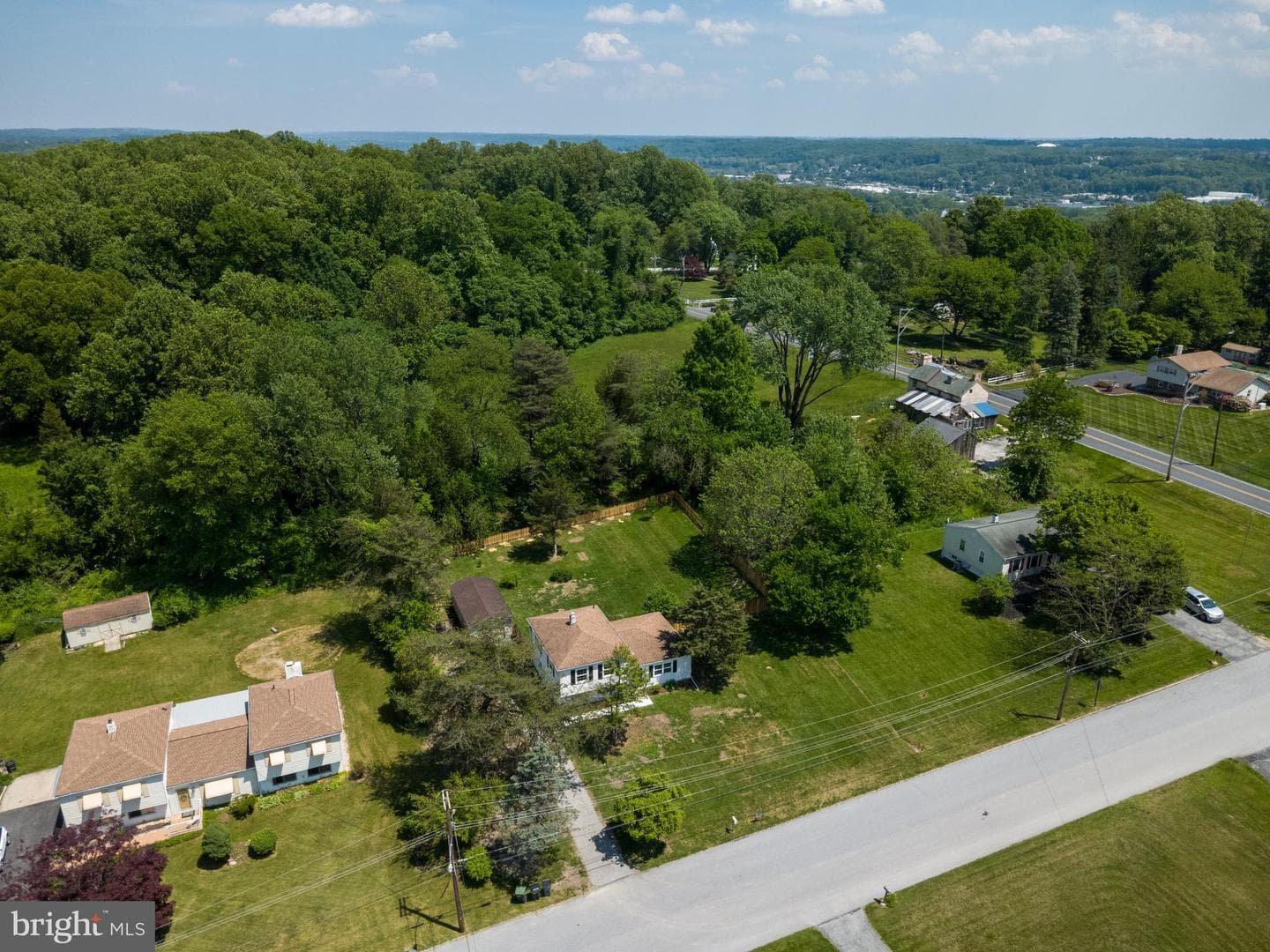 970 Kingsway Drive photo 52