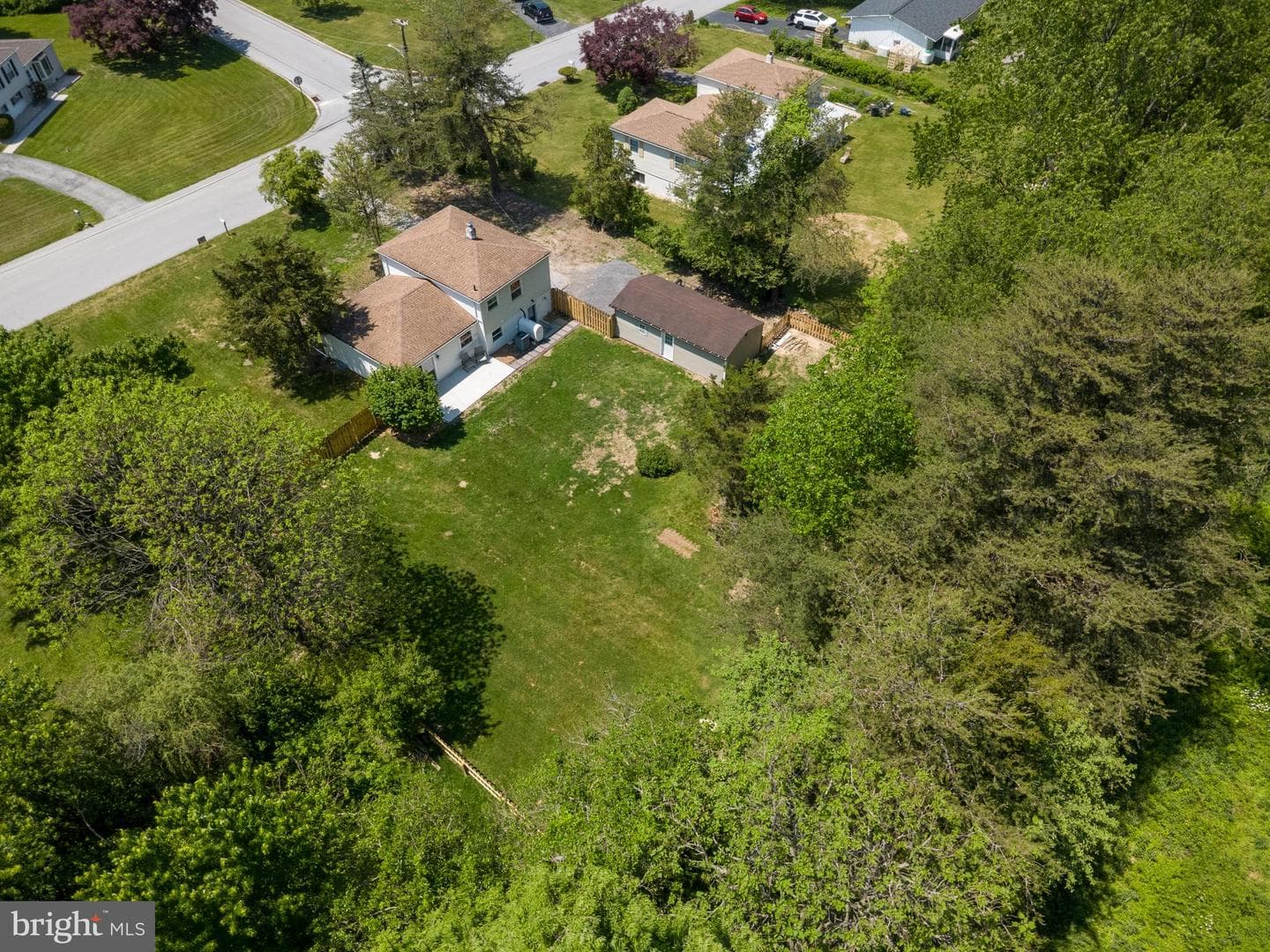 970 Kingsway Drive photo 59