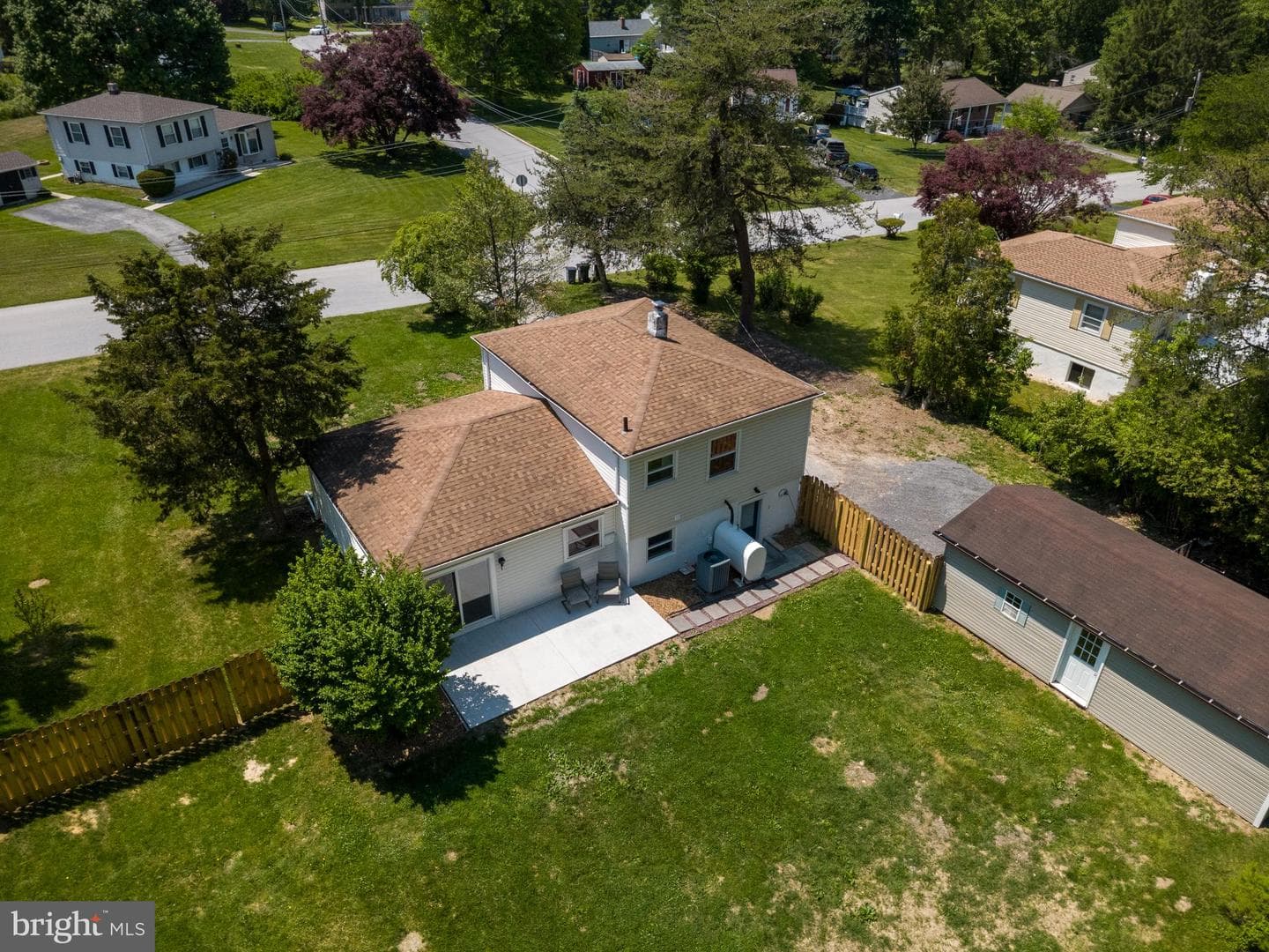 970 Kingsway Drive photo 60