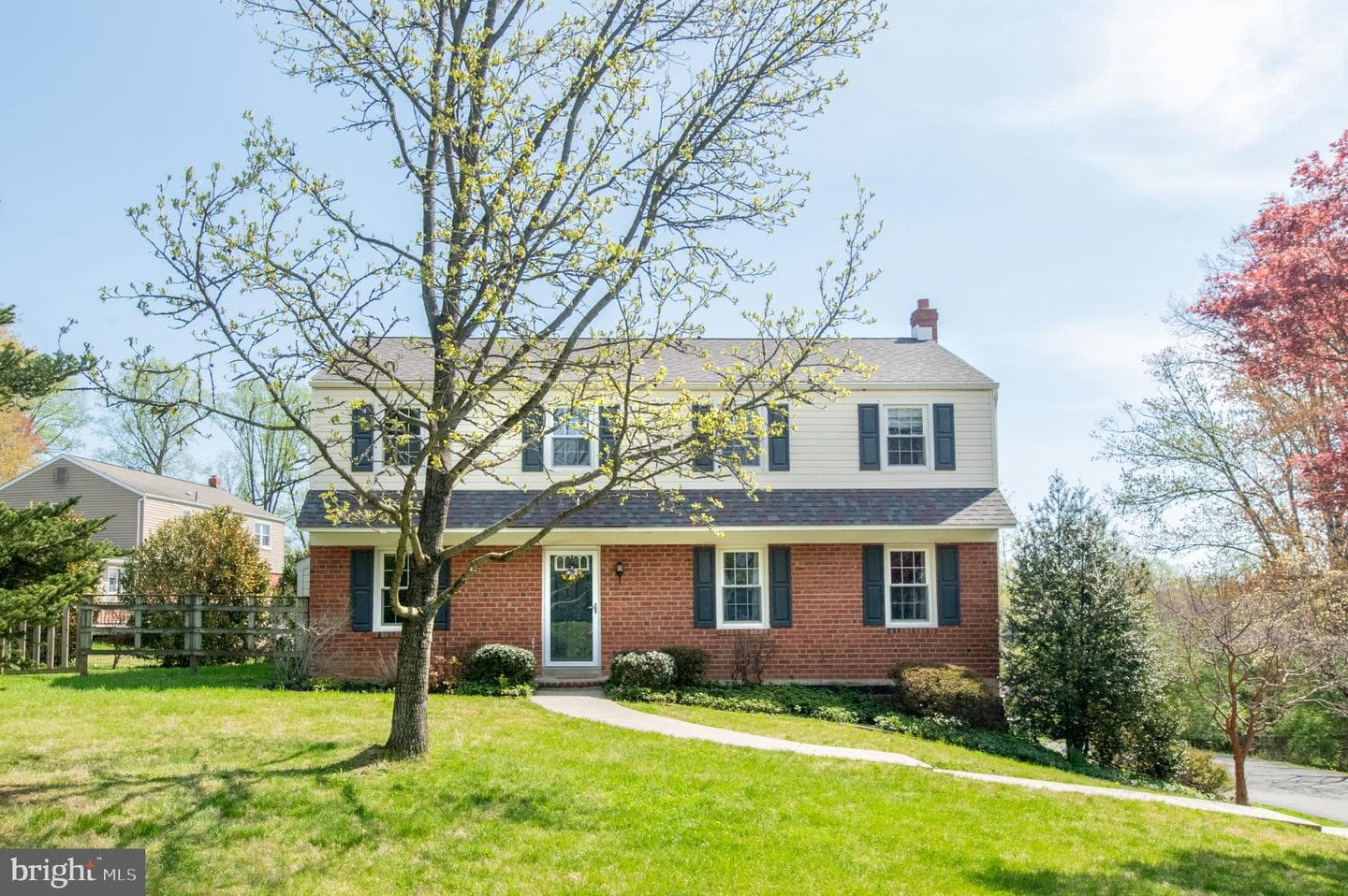 1042 Warren Road