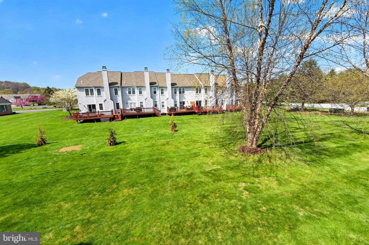 901 Samantha Circle photo 40