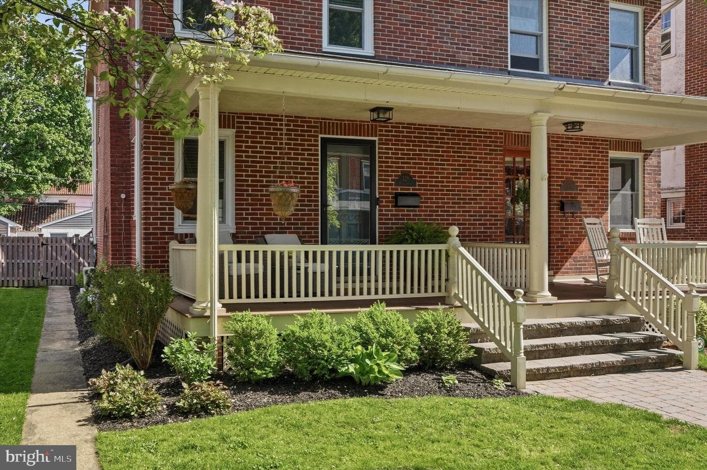 328 Dean Street photo 2