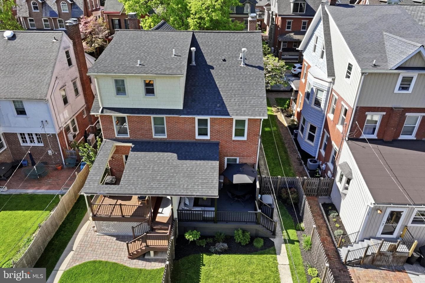 328 Dean Street photo 45
