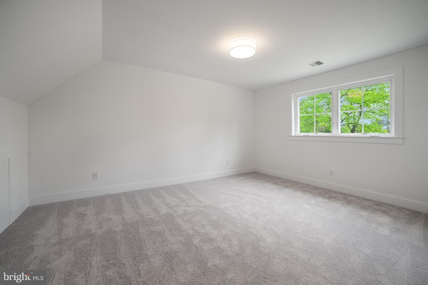 634 Highland Avenue photo 33