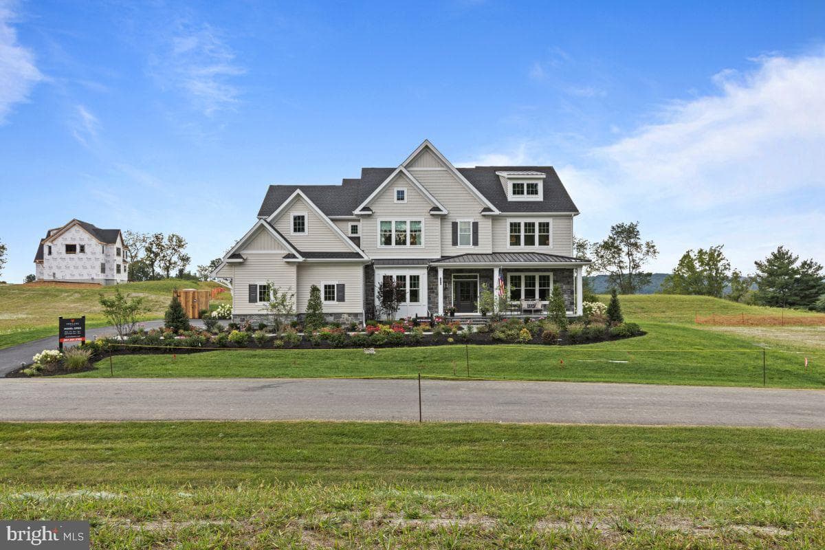 157 Lexington Manor, Glenmoore