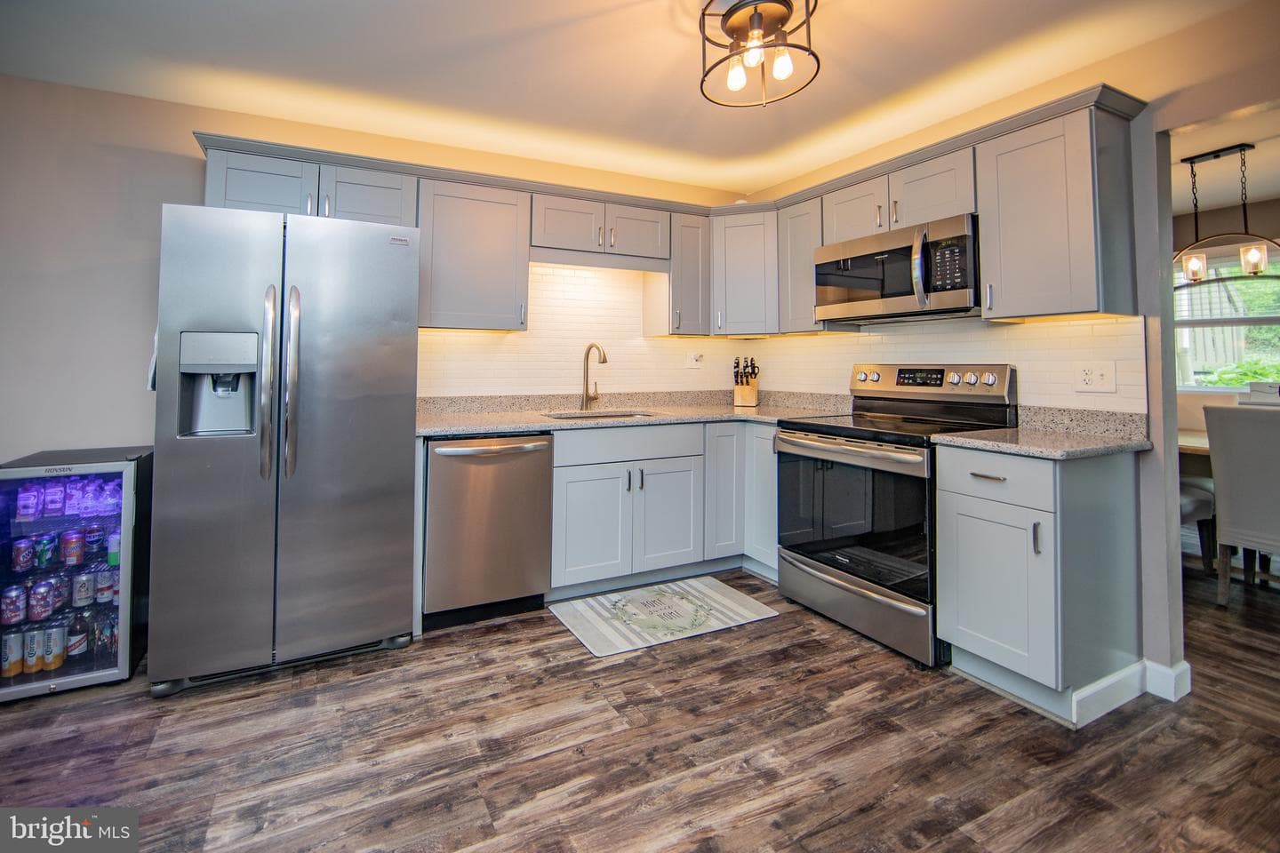 380 Lynetree Drive #7-D photo 10