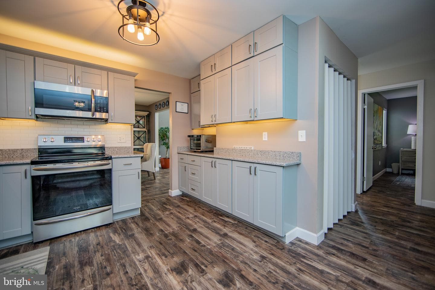380 Lynetree Drive #7-D photo 11