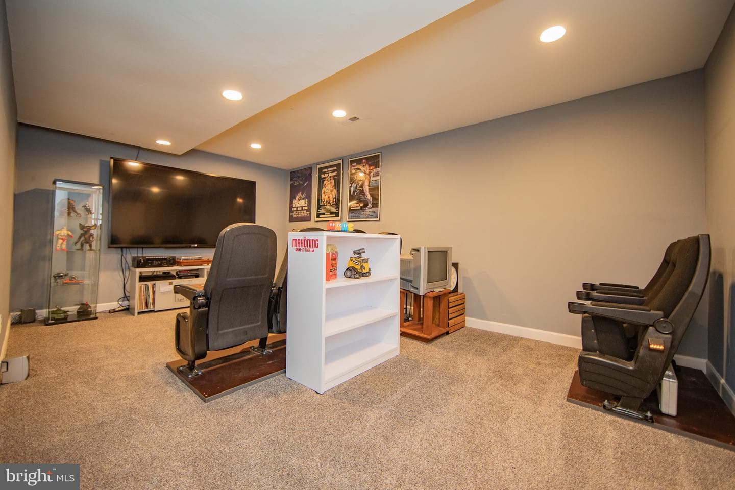 380 Lynetree Drive #7-D photo 30