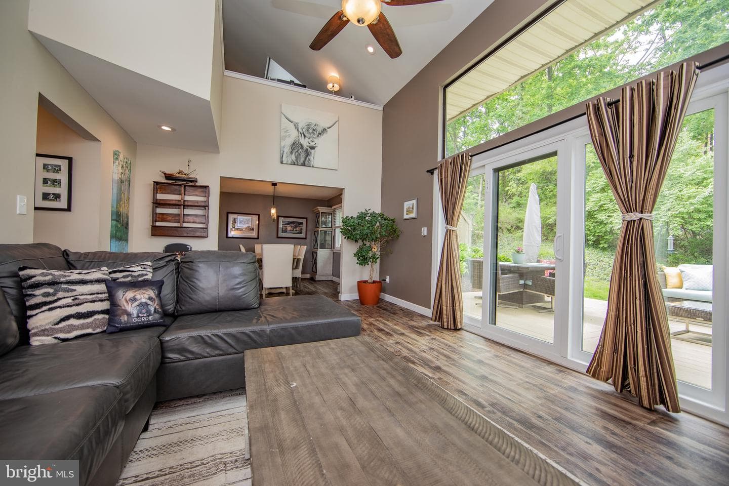 380 Lynetree Drive #7-D photo 4