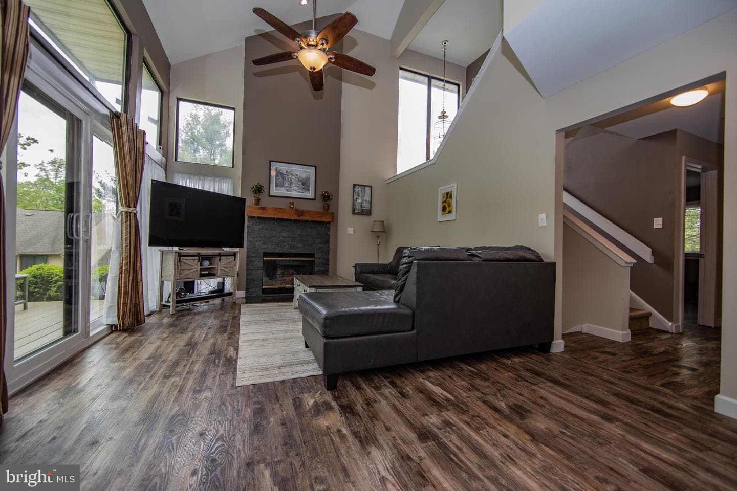 380 Lynetree Drive #7-D photo 5