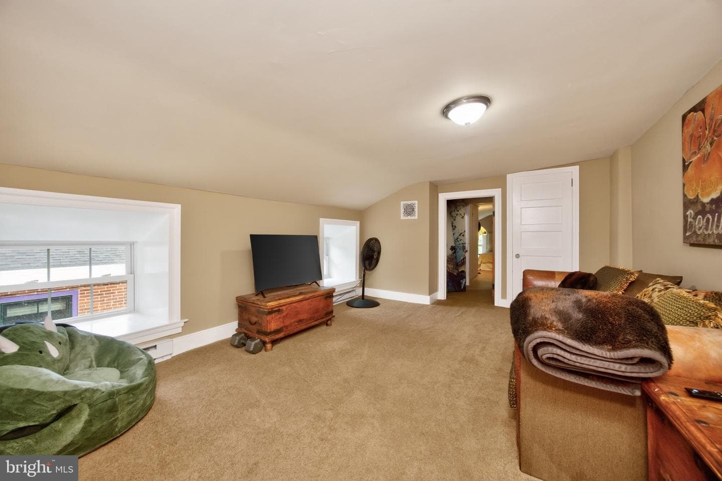 340 W Miner Street photo 28